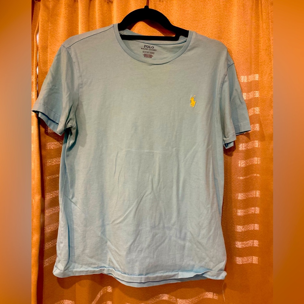 Like new polo T-shirt, small yellow horse